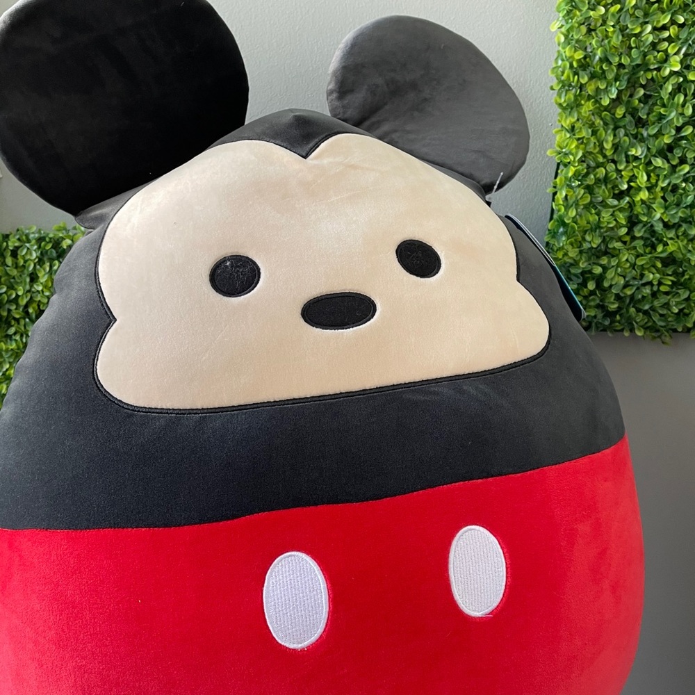 Mickey Mouse Squishmallow jumbo